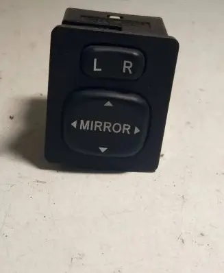 Toyota Corolla Verso AR10 Wing mirror switch 769746F 183574