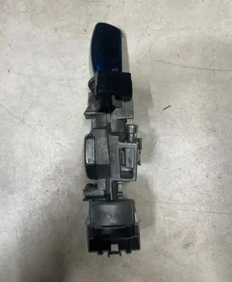 Ford S-MAX Ignition lock 3M513F880AD