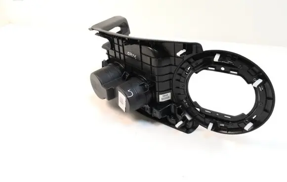 Cup holder front
