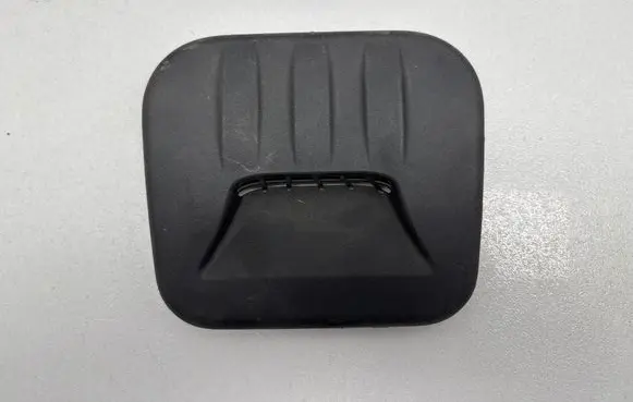 Chrysler Pacifica Rear air vent grill 5SR67DX9AE HR576949 5742920