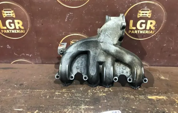 Volkswagen Caddy Intake manifold 03G129713K