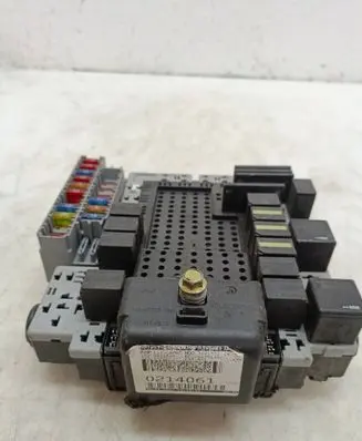 Volvo V70 Fuse box set 8688153 8645729