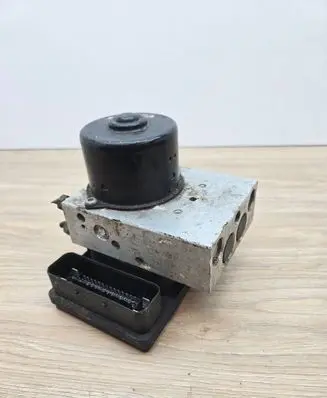 Volvo XC90 ABS Pump 30714956 00401396D0 10092504113