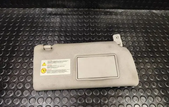 Nissan Pathfinder R51 Sun visor