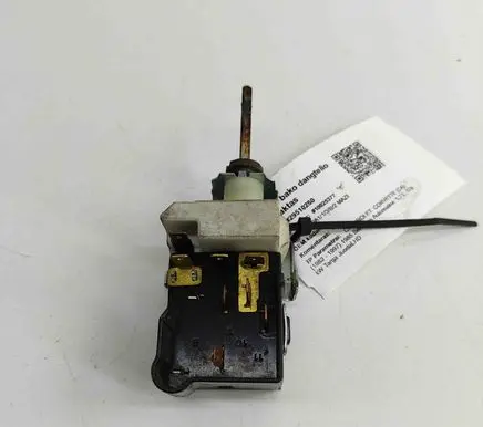 Chevrolet Corvette Light switch 1995257