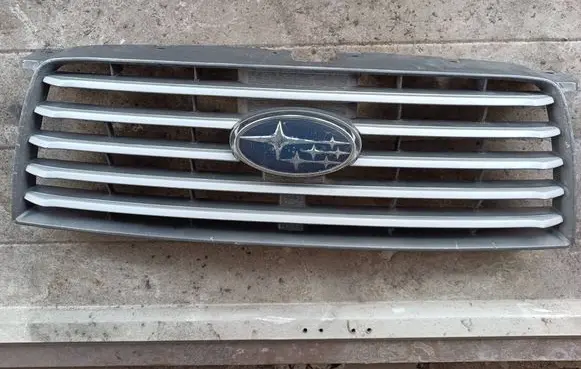 Subaru Forester SG Front bumper upper radiator grill 