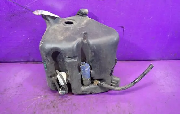 Citroen C4 I Windshield washer fluid reservoir/tank 
