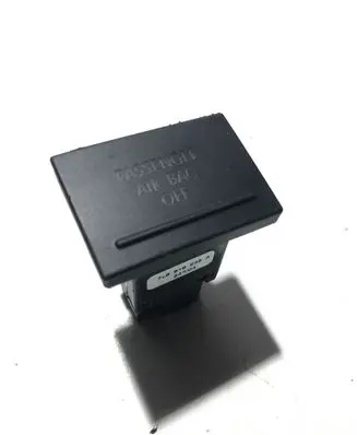 Passenger airbag on/off switch