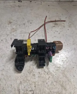 Mercedes-Benz Vito Viano W639 Fuse module 2035400050 08200500 10400579501