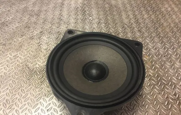 Mini One - Cooper Coupe R56 Front door speaker 3428196