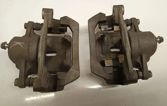 Subaru Outback Rear brake caliper 26692AJ070 26692AJ060