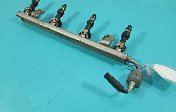 Fuel injector