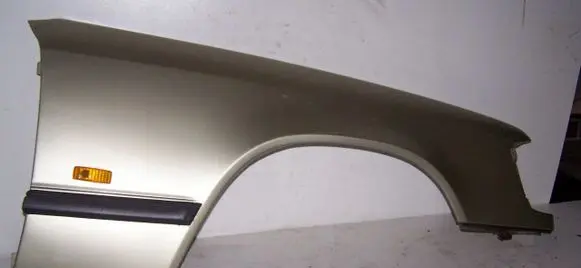 Mercedes-Benz E W124 Fender