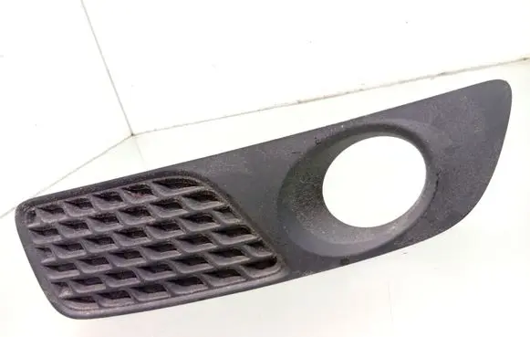 Volvo V70 Front fog light trim/grill 30678640
