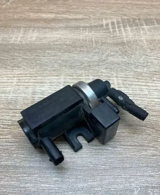 Mercedes-Benz A W169 Turbo solenoid valve A0051535528 70078200