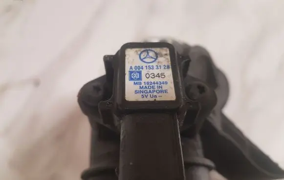 Mercedes-Benz ML W163 Air pressure sensor A0041533128