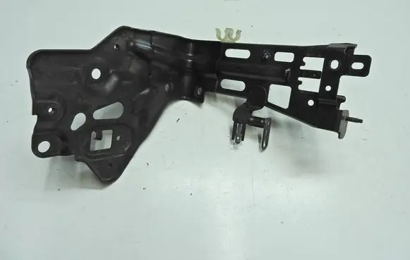 Toyota RAV 4 (XA30) Battery box tray 