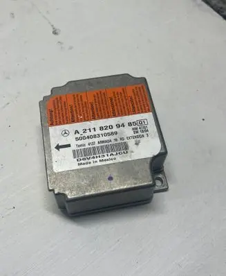 Mercedes-Benz E W211 Airbag control unit/module A2118209485 D6V4H31AJCU 500408310589
