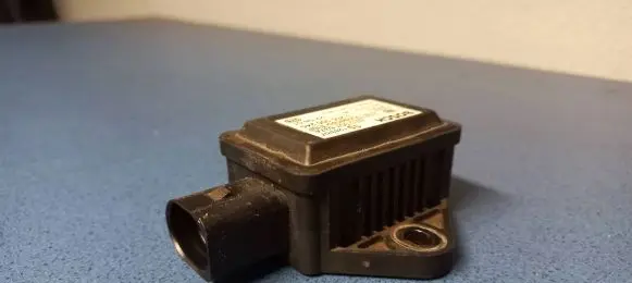 Audi A6 S6 C5 4B ESP acceleration yaw rate sensor 8E0907637A 0265005245 0011272