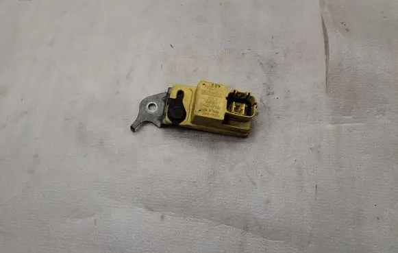 Toyota Corolla Verso AR10 Light washer relay 859420F010