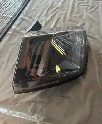 Peugeot 3008 II Rear/tail lights 9836231180