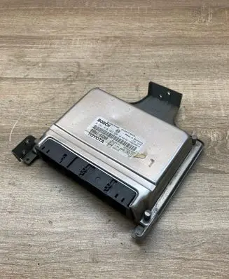 Toyota Yaris Engine control unit/module ECU 8966052270 8966152200 0281010563