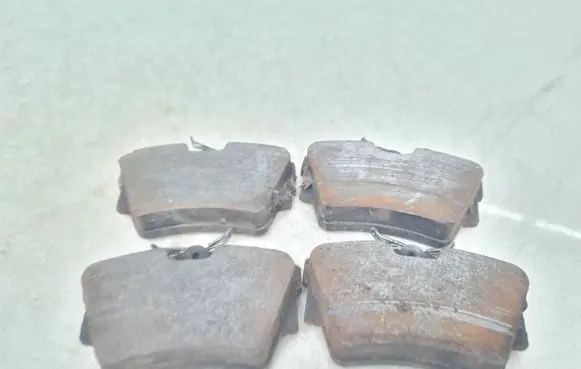 Opel Vivaro Brake pads (rear) 