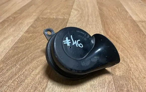 Opel Zafira A Horn signal E1000209