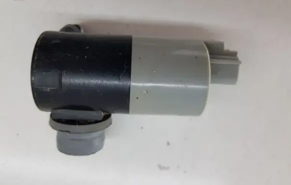 Toyota Auris 150 Windscreen/windshield washer pump 070314A 30892