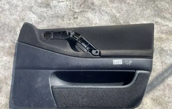 Volkswagen PASSAT B4 Front door card panel trim 3A0867012