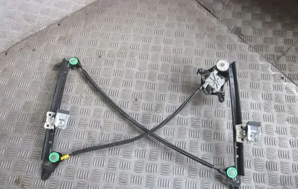 Volkswagen Sharan Rear door manual window regulator 7M3839402A