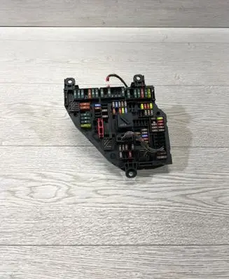 BMW 5 F10 F11 Fuse module 9234423 217033452F 00804791