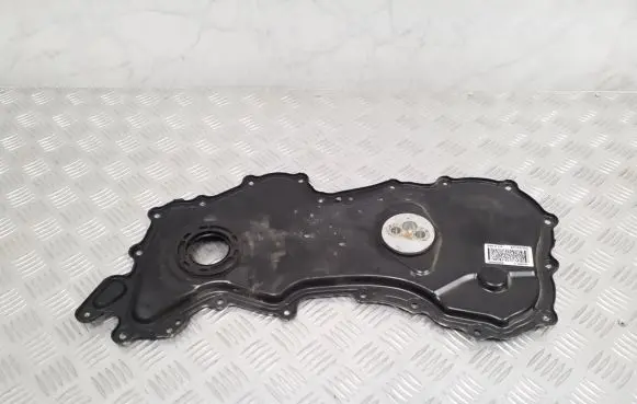 Nissan X-Trail T32 Timing chain cover 8201567304