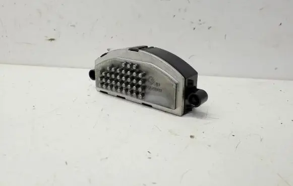 Volkswagen Tiguan Allspace Heater blower motor/fan resistor 5Q0907521E 5Q0907521 H081190169