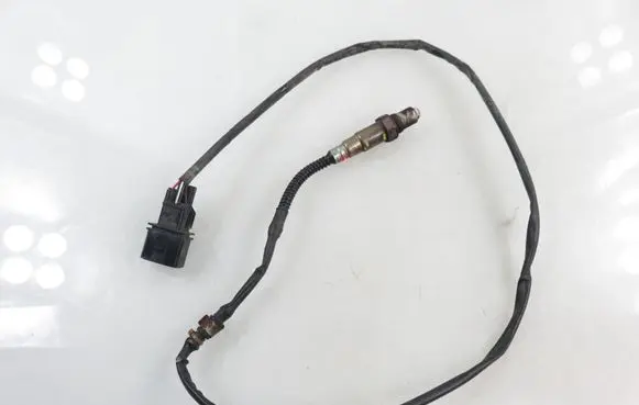 Audi A4 S4 B6 8E 8H Lambda probe sensor 06B906265 0258007090