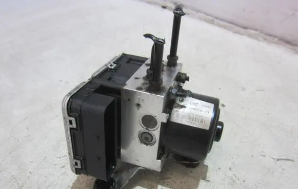 BMW X3 F25 ABS Pump 34516881325
