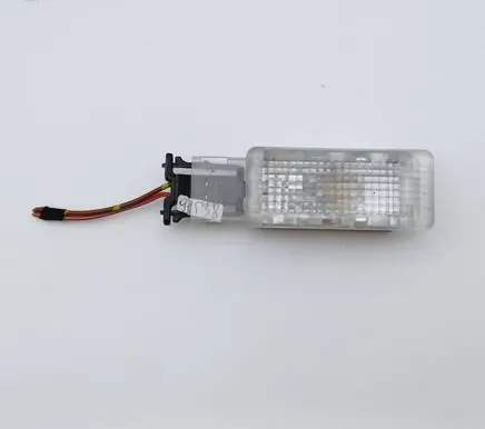 Volkswagen Golf V Other interior light 7L0947415