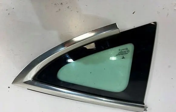 Tesla Model 3 Rear side window 109875800F