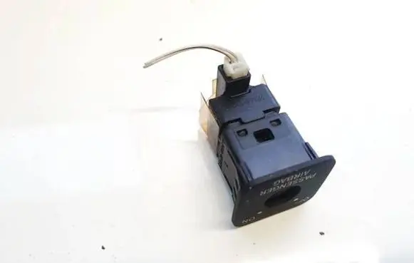 Toyota Corolla Verso AR10 Passenger airbag on/off switch 1368g50 136-8g50