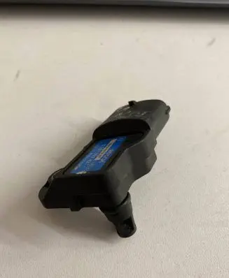 Opel Vectra C Air pressure sensor 0281002437 0604032CD7