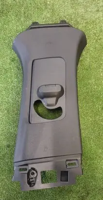 (B) pillar trim (top)