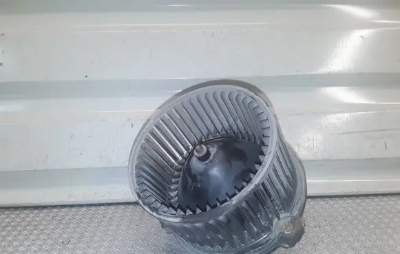 Hyundai Santa Fe Heater fan/blower 972303A000