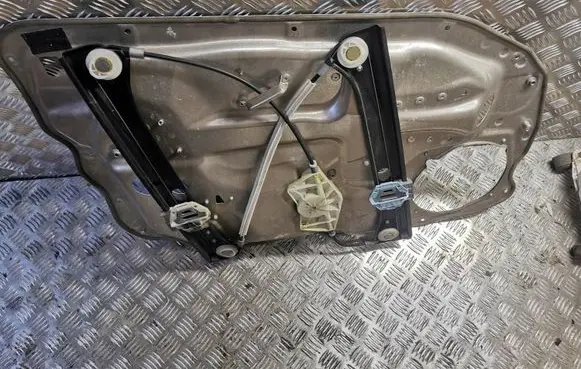 Mercedes-Benz S W221 Front door window regulator with motor 0005075779 A2218202902 A2215403108