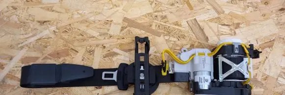Audi A7 S7 4G Front seatbelt 4G8857705C 34078383 E1051038