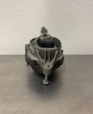 BMW M4 F82 F83 Engine mount bracket 228481702 181016