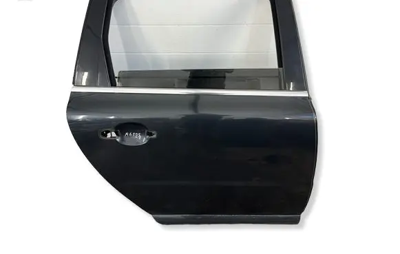 Volvo V70 Rear door 