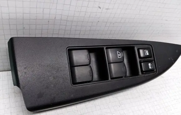 Subaru Outback Electric window control switch A03 94263AJ030