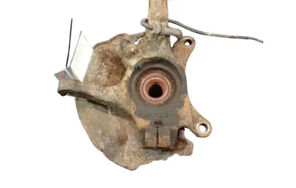 Suzuki Swift I Front wheel hub spindle knuckle