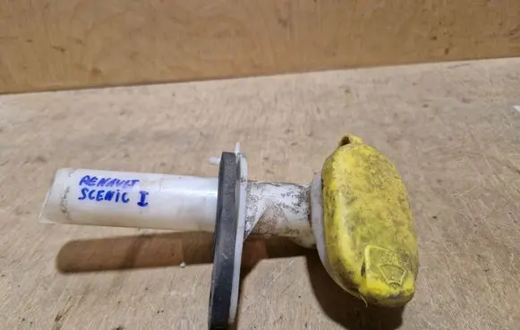 Renault Scenic I Window washer liquid tank fill tube 7700843903