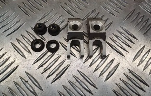 Opel Combo D Fuel Injector clamp holder 